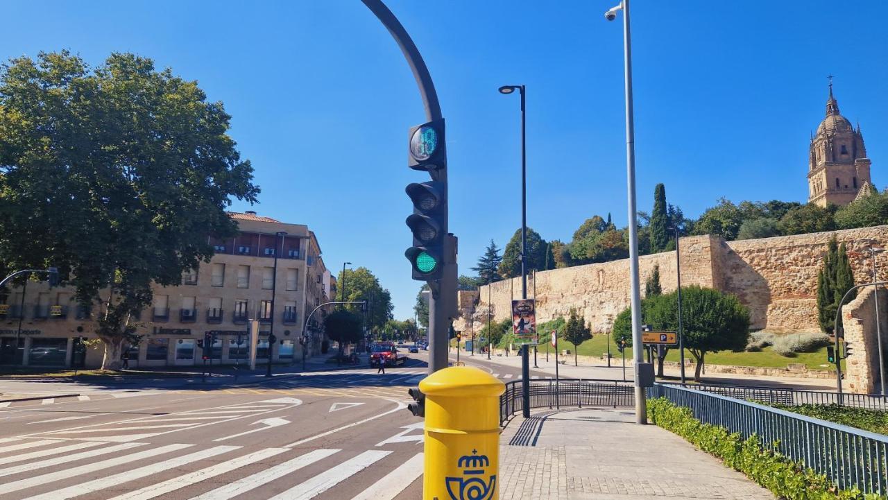Piso Completo Centrico Y Habitaciones En El Casco Antiguo De سلامنكا المظهر الخارجي الصورة