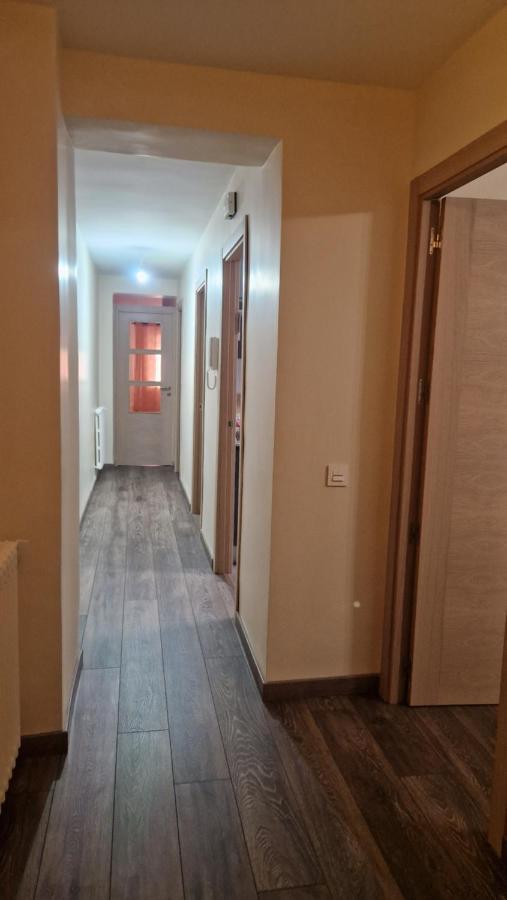 Piso Completo Centrico Y Habitaciones En El Casco Antiguo De سلامنكا المظهر الخارجي الصورة